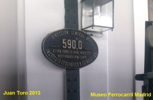 Placa de Nivelación Altitud en el Museo del Ferrocarril de Madrid